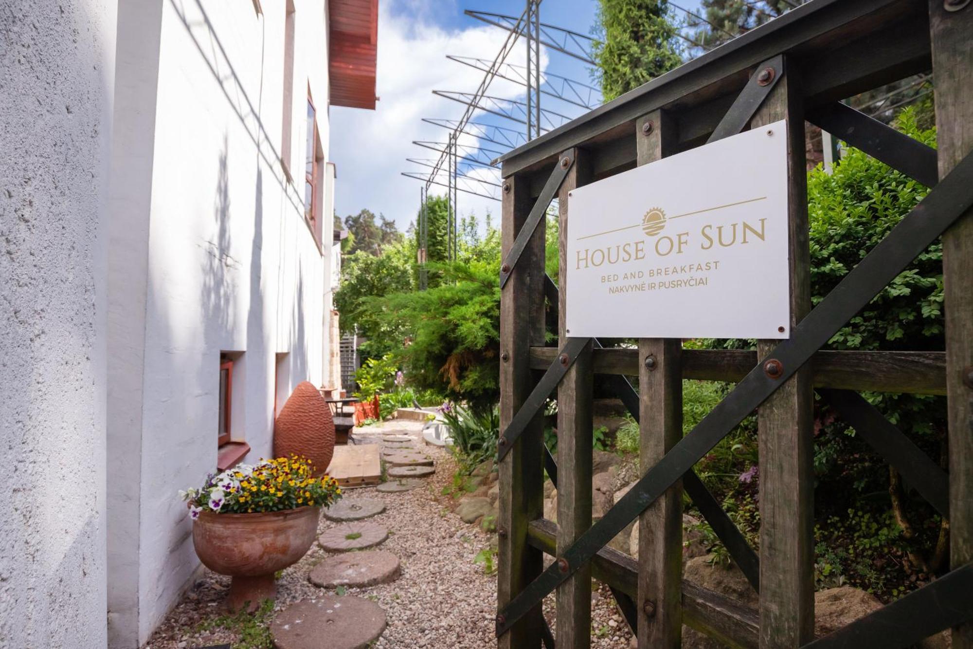 House Of Sun Bed & Breakfast Vilnius Exterior photo
